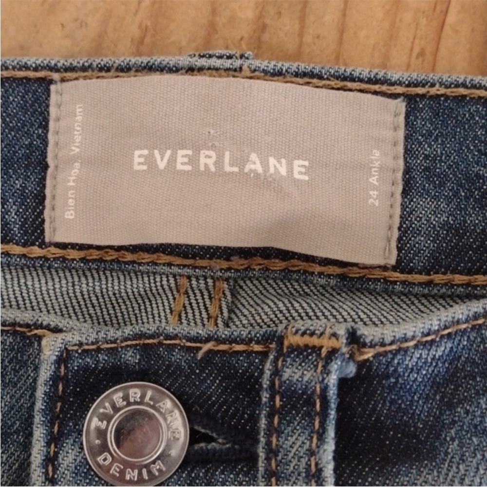 Everlane Women's Straight Leg Jeans in Blue - Picture 3 of 4